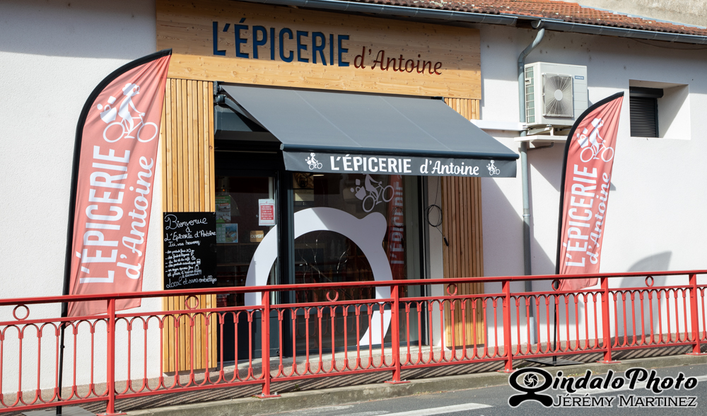 photo commerce Loire-sur-Rhône