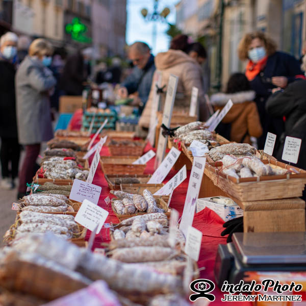 photo charcutier marché